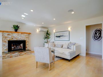 17300 Robey Dr, Castro Valley, CA | . Photo 5 of 59