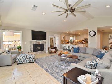 1937 Dolphin Pl, Discovery Bay, CA | Delta Waterfront Access. Photo 4 of 38