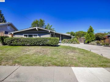 3187 Hillview Ct, Concord, CA | Holbrook Heights. Photo 2 of 32