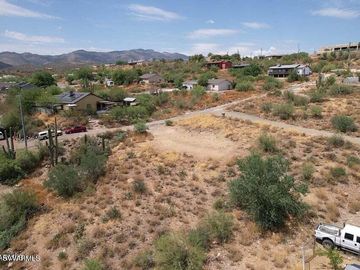 33505 S Boyds Way, Black Canyon City, AZ | Under 5 Acres. Photo 5 of 18