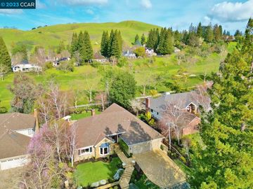 348 Red Maple Dr, Silvermaple, CA