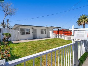 35 Canal Dr, Bay Point, CA | . Photo 3 of 23