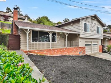 3910 Malcolm Ave, Oakland, CA | Chabot Park. Photo 2 of 57