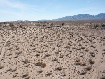 4 Midway, Lucerne Valley, CA