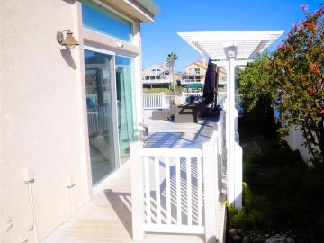 4059 Pier Pt, Discovery Bay, CA | Delta Waterfront Access. Photo 5 of 27