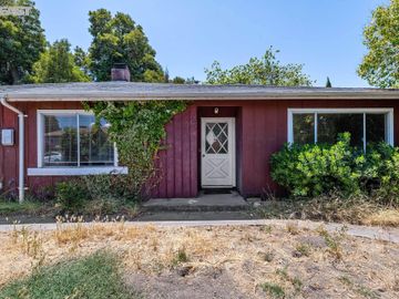 41599 Beatrice St, Mission Valley, CA