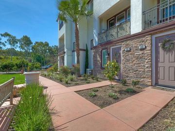 4258 Mission Ranch Way, Oceanside, CA, 92057 Townhouse. Photo 6 of 56
