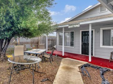 45120 Crown Ave, King City, CA | . Photo 3 of 12