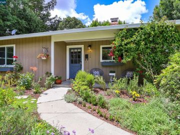 5114 Pleasant Valley Dr, Forest Hills, CA