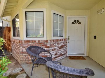 5279 Pebble Glen Dr, Concord, CA, 94521 Townhouse. Photo 3 of 25