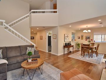 5279 Pebble Glen Dr, Concord, CA, 94521 Townhouse. Photo 6 of 25