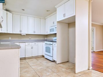 6608 Larchmont Dr, North Highlands, CA | . Photo 3 of 27