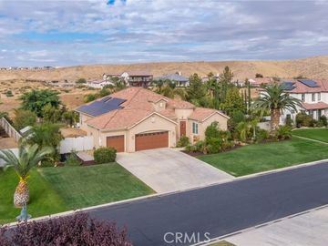 6608 Montagna Dr, Bakersfield, CA | . Photo 3 of 49
