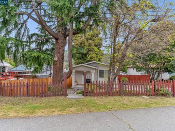 7916 Greenly Dr, Oakland, CA