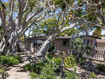 824 2nd St, Pacific Grove, CA