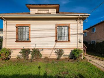 8850 Dowling St, Oakland, CA | . Photo 3 of 23