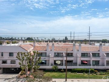 9906 Owensmouth Ave unit #16, Los Angeles, CA