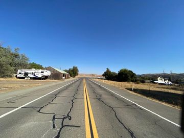Airline Hwy, Tres Pinos, CA